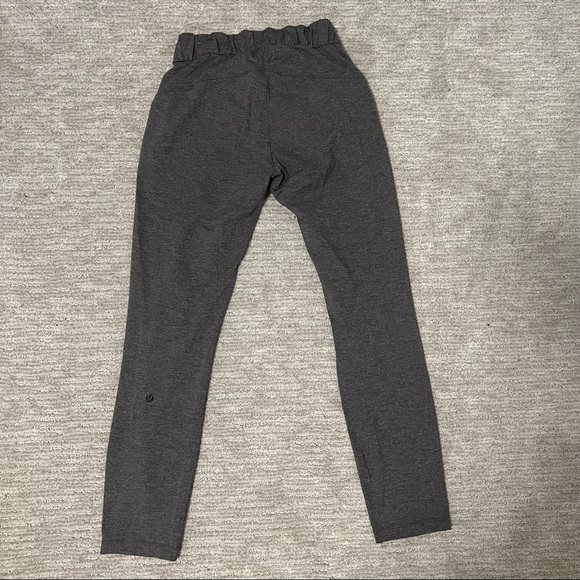 Lululemon On The Fly Pant Size 2 - Picture 3 of 6
